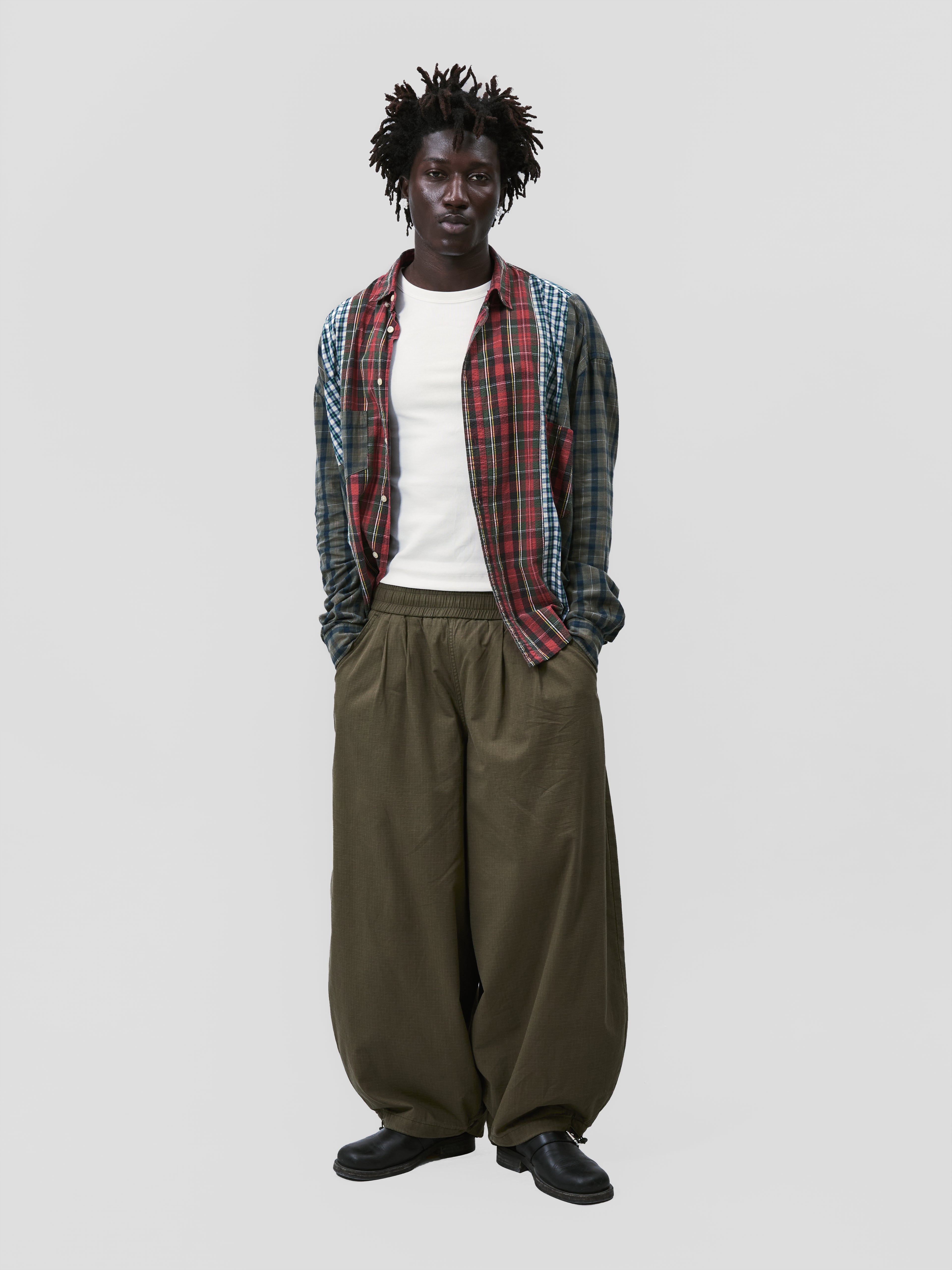 KHAKI BALLOON PANTS
