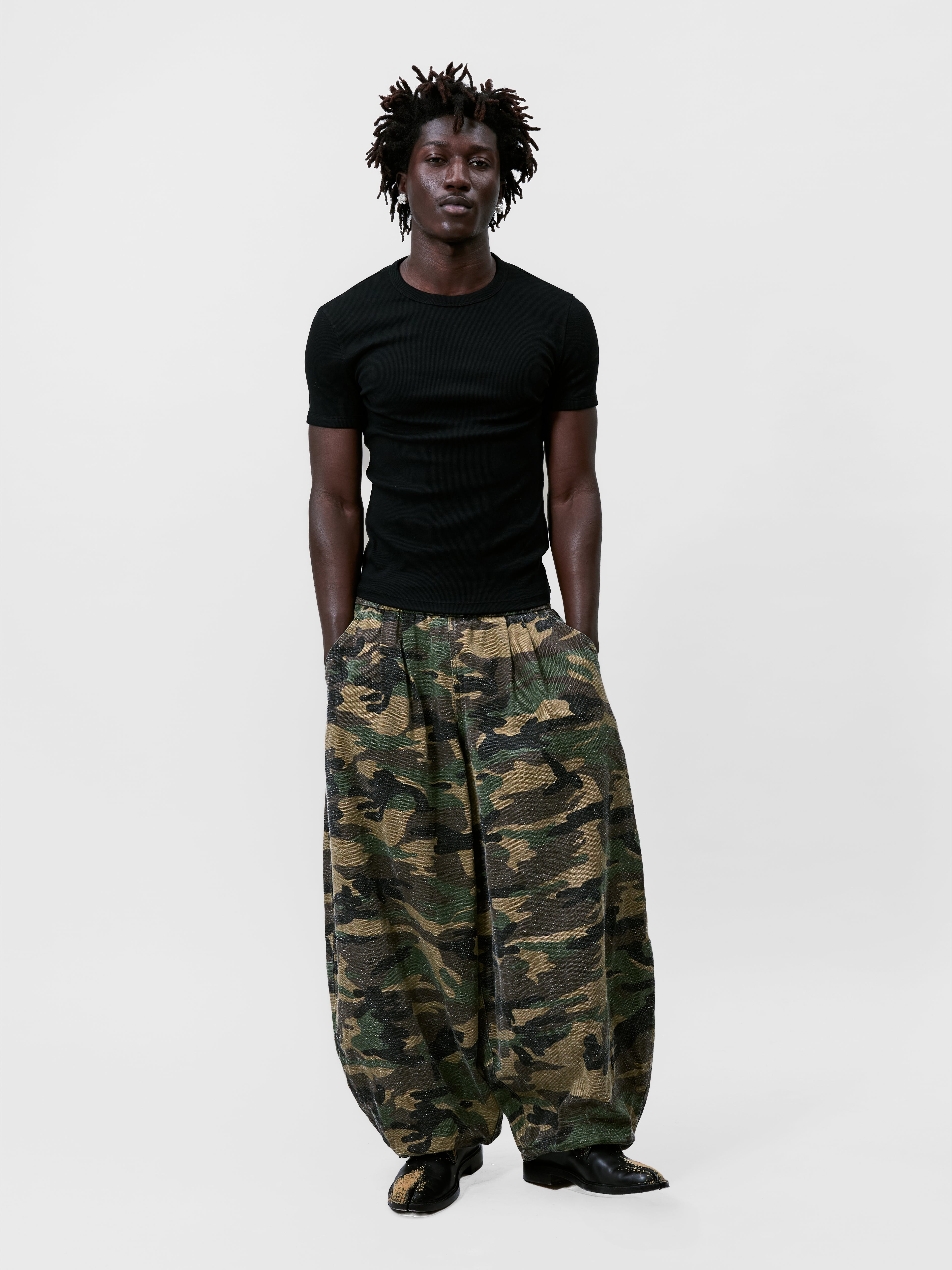 CAMO BALLOON PANTS