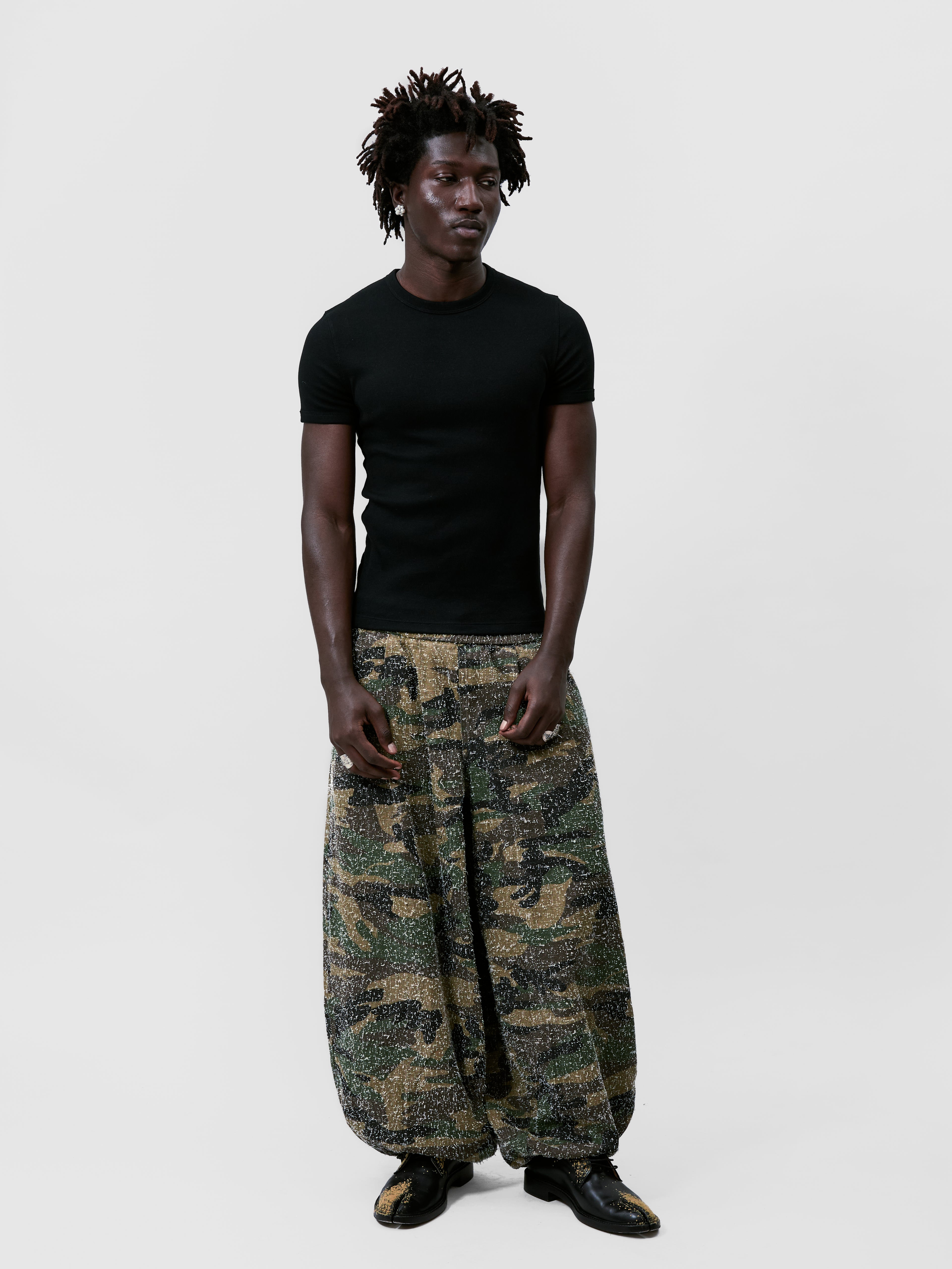 CAMO TEXTURED BALLOON PANTS