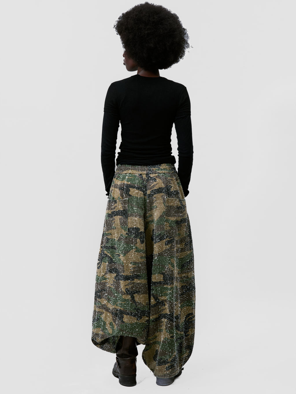 CAMO TEXTURED BALLOON PANTS