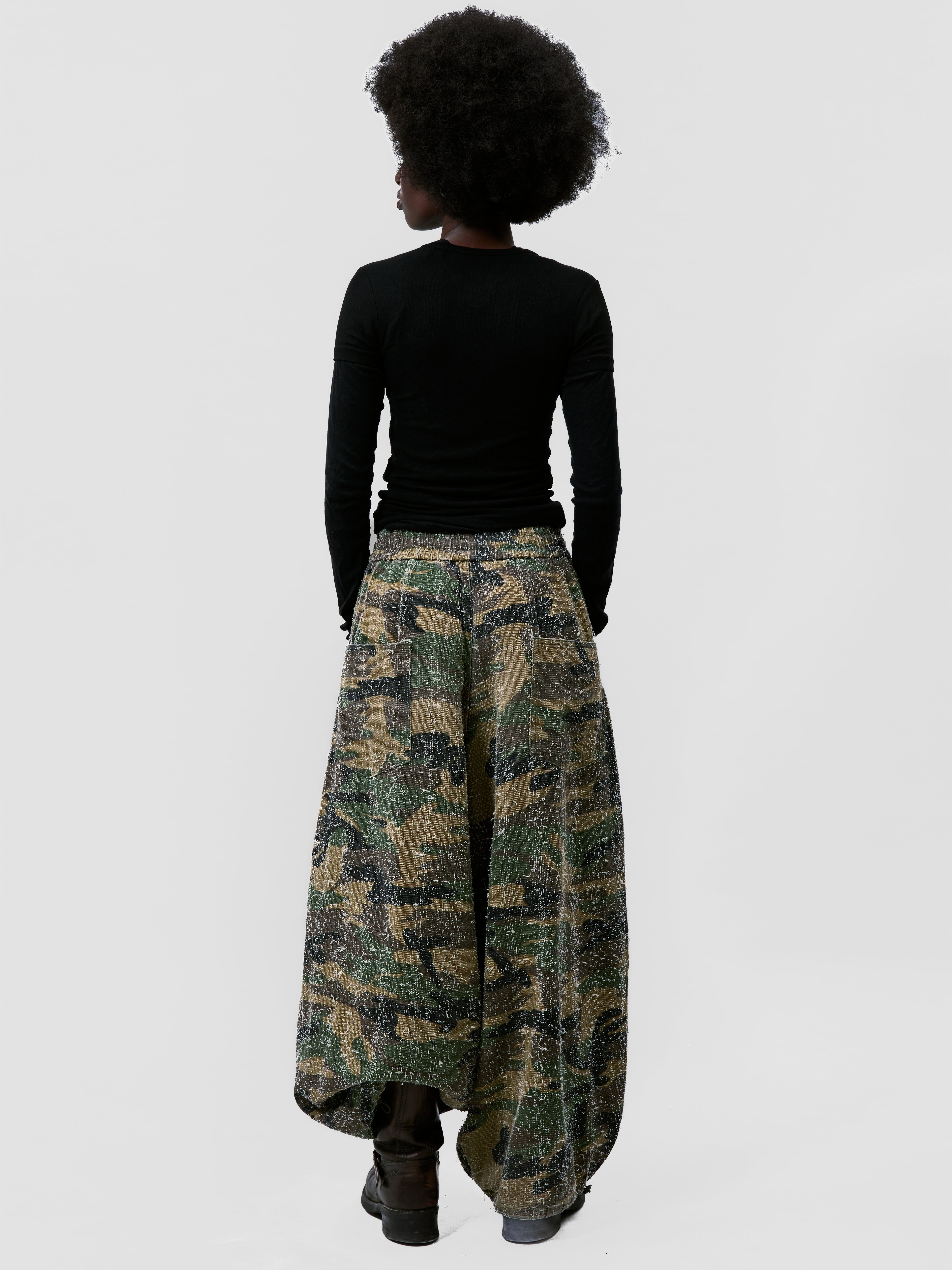 CAMO TEXTURED BALLOON PANTS