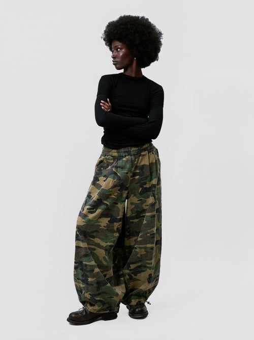 CAMO BALLOON PANTS